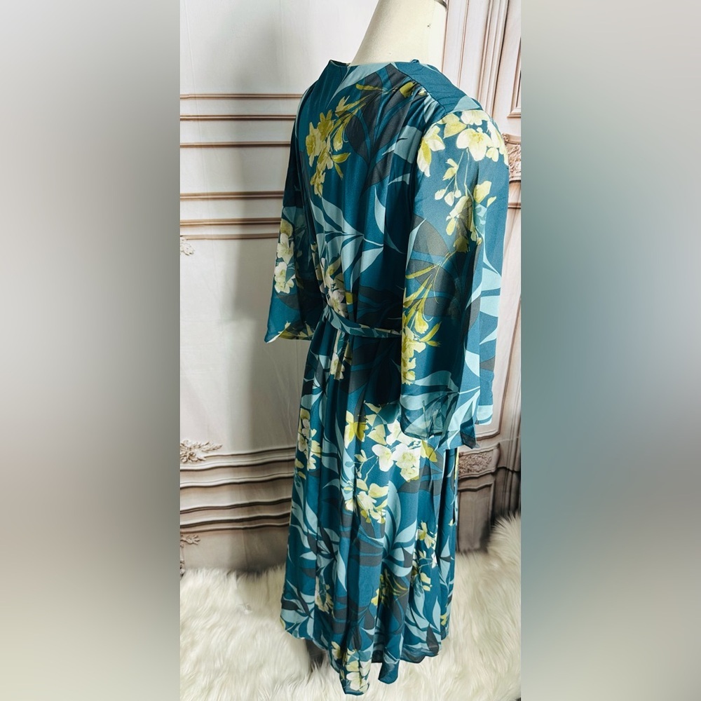 Floral Teal Maxi Dress - Picture 6 of 9